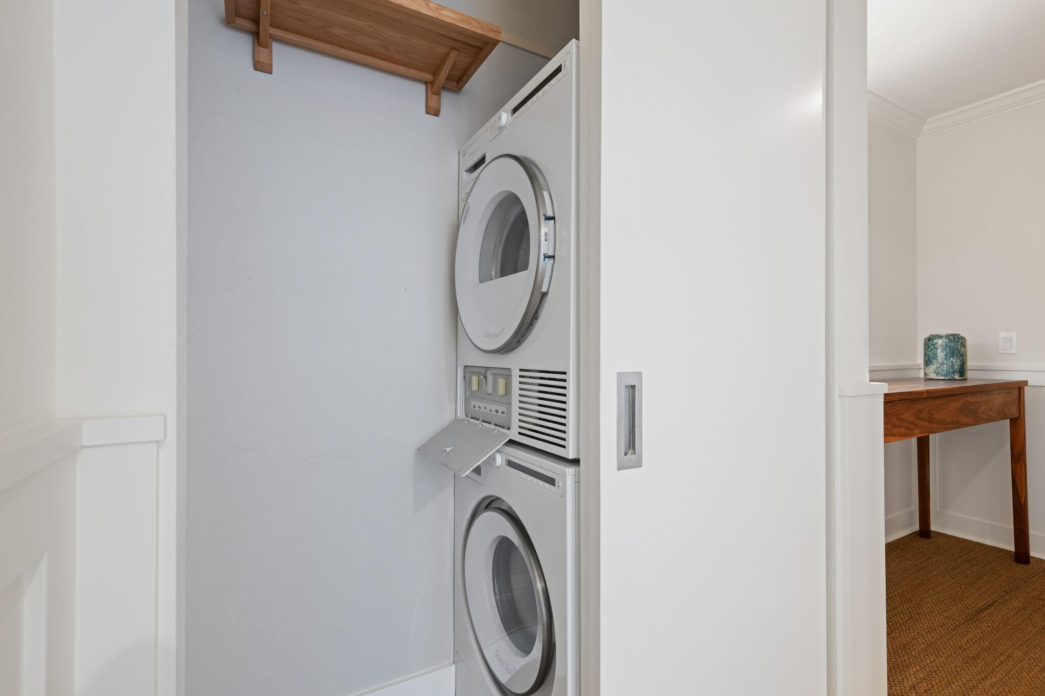 1220 Coast Village Road, Unit 308 Santa Barbara, CA 93108 - Photo 20 of 26 33-Laundry