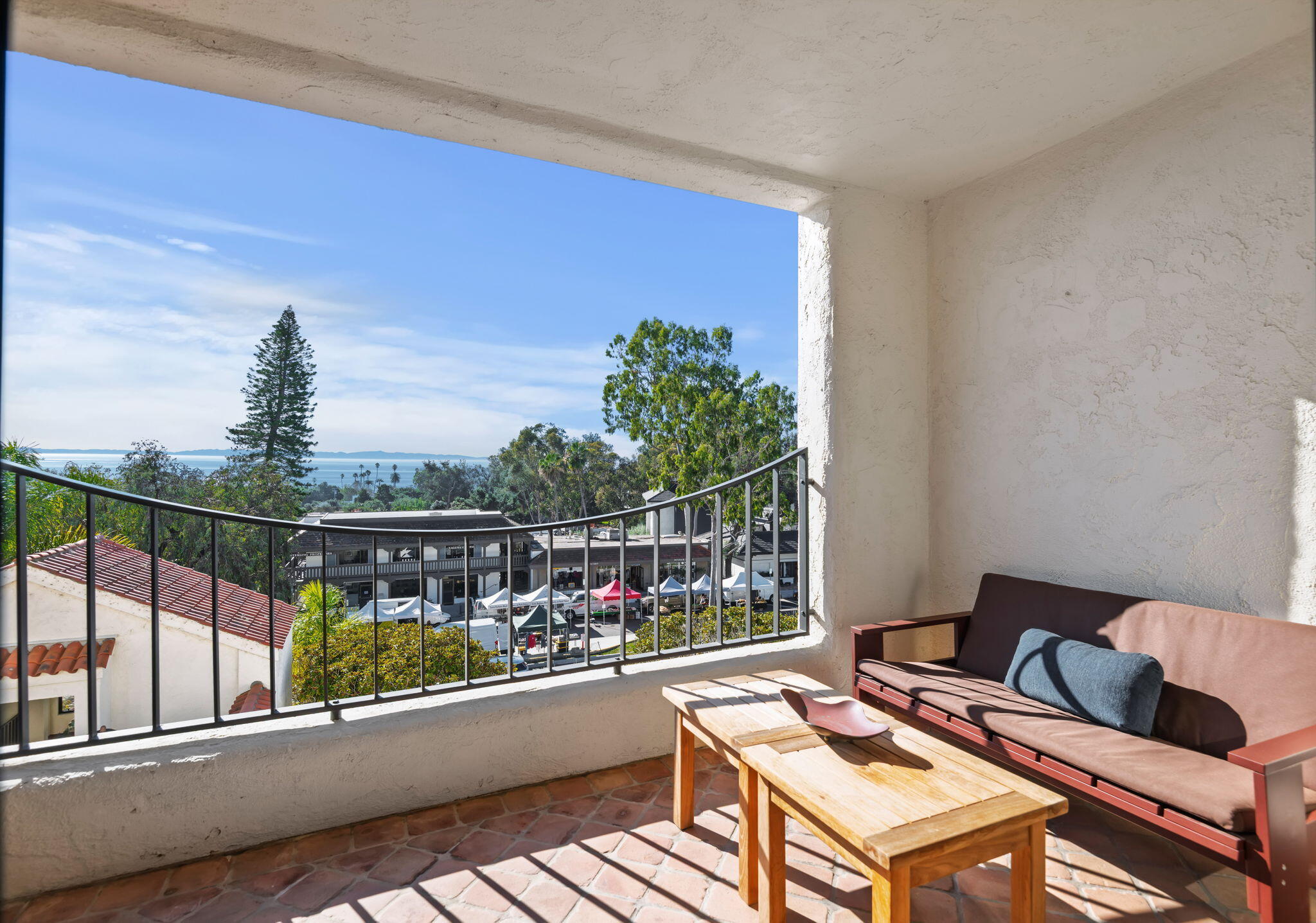 1220 Coast Village Road, Unit 308 Santa Barbara, CA 93108 - Photo 8 of 26 15-Balcony
