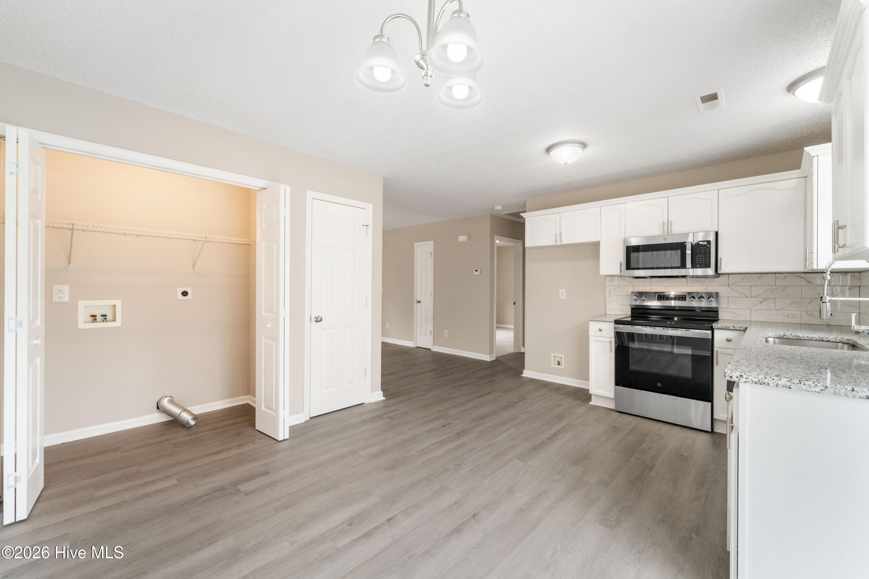 2228 East Boiling Spring Road Southport, NC 28461 - Photo 10 of 31 DSC06853