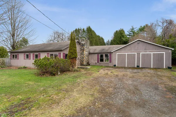$275,000 | 205 Loomis Hill Road, Waterbury, VT 05677