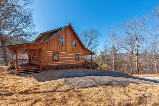 $715,000 | 706 Ramble Lane, Canton, NC 28716