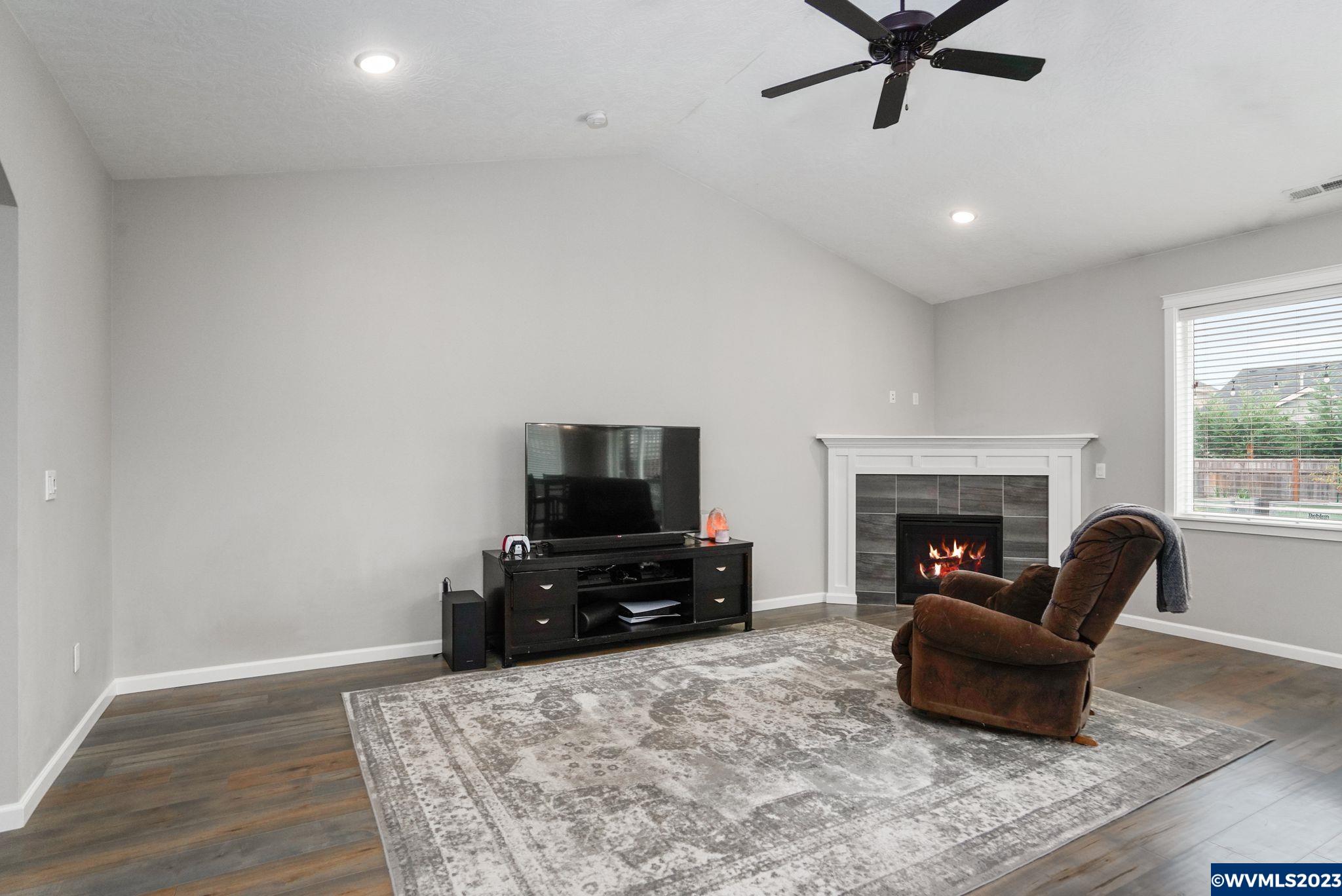 2157 Northeast Deciduous Avenue Albany, OR 97321 - Photo 19 of 42