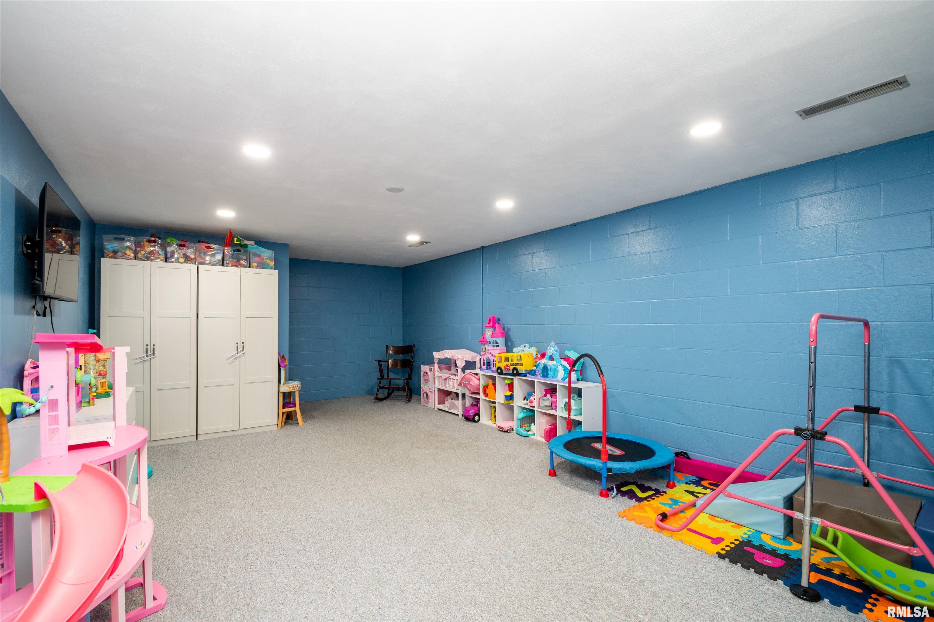 415 Ridgecrest Drive Washington, IL 61571 - Photo 22 of 32