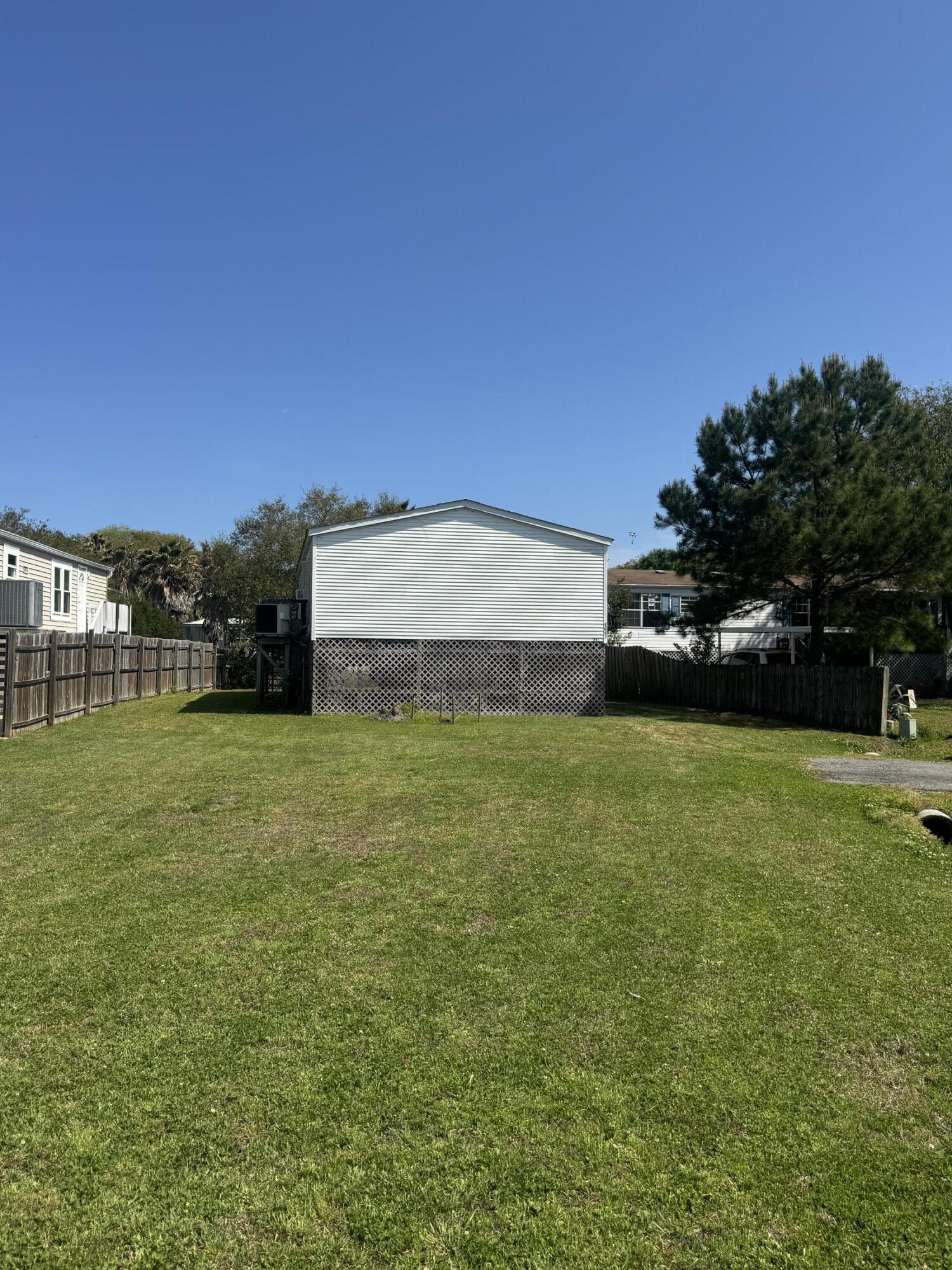 1667 Wading Heron Road Charleston, SC 29412 - Photo 2 of 16 IMG_9496