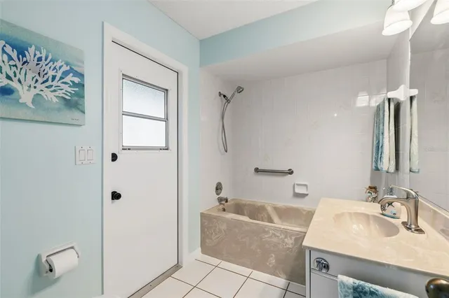 $669,000 | 1421 Gleneagles Drive, Venice, FL 34292