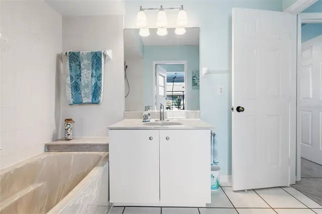 $669,000 | 1421 Gleneagles Drive, Venice, FL 34292