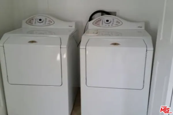 $4,995 | 5049 Serrania Avenue, Woodland Hills, CA 91364