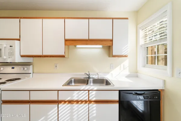 $1,695 | 4316 Jasmine Cove Way, Wilmington, NC 28412