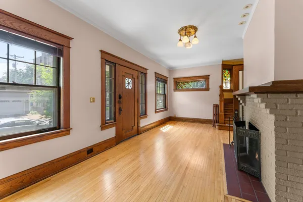 $450,000 | 1458 West 33rd Street, Minneapolis, MN 55408