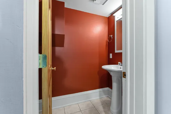 $450,000 | 1458 West 33rd Street, Minneapolis, MN 55408