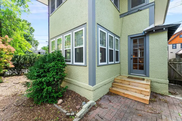 $450,000 | 1458 West 33rd Street, Minneapolis, MN 55408