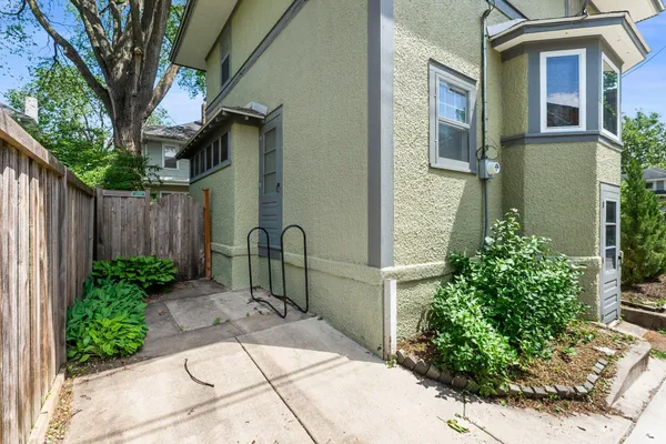 $450,000 | 1458 West 33rd Street, Minneapolis, MN 55408