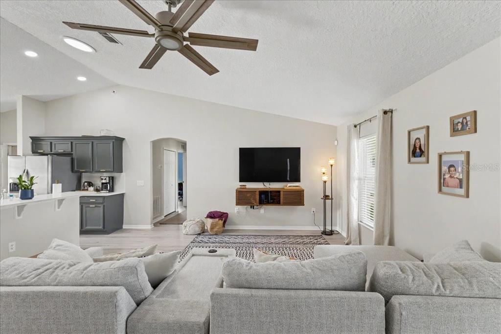 342 Mariners Gate Drive Edgewater, FL 32141 - Photo 16 of 42