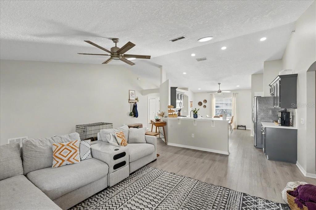 342 Mariners Gate Drive Edgewater, FL 32141 - Photo 19 of 42