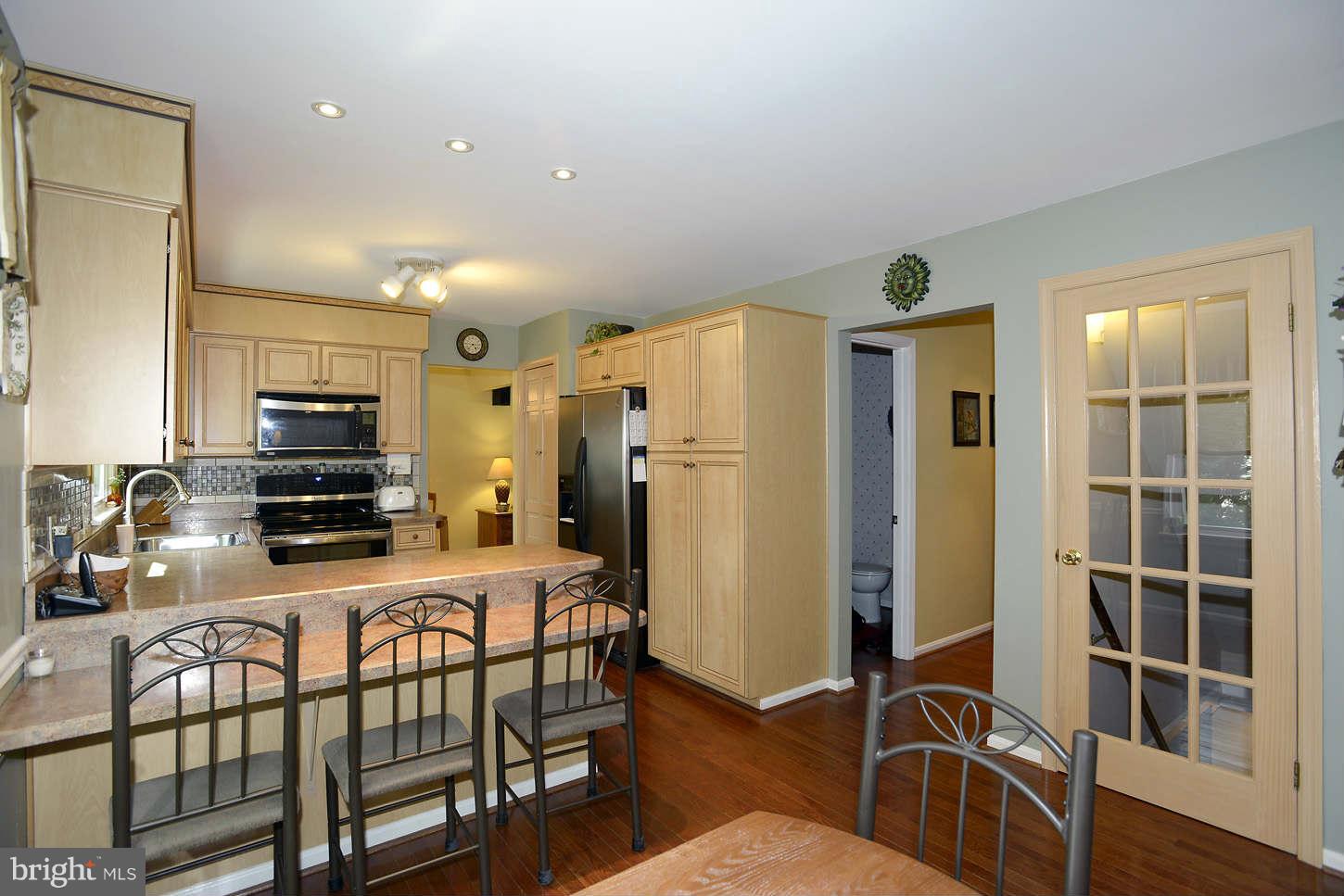 3209 Northwind Road Baltimore, MD 21234 - Photo 11 of 29 Kitchen