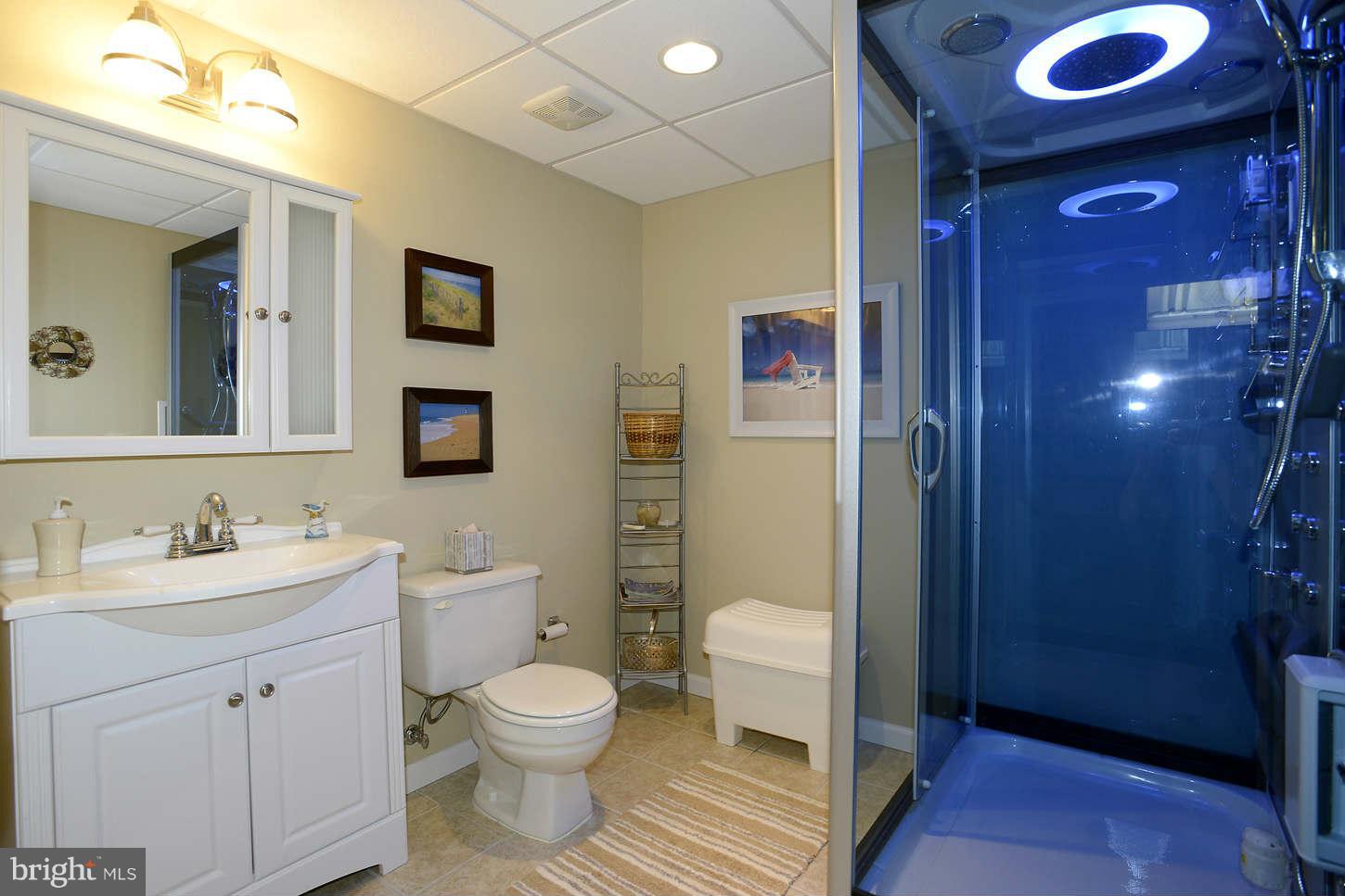 3209 Northwind Road Baltimore, MD 21234 - Photo 23 of 29 Bath