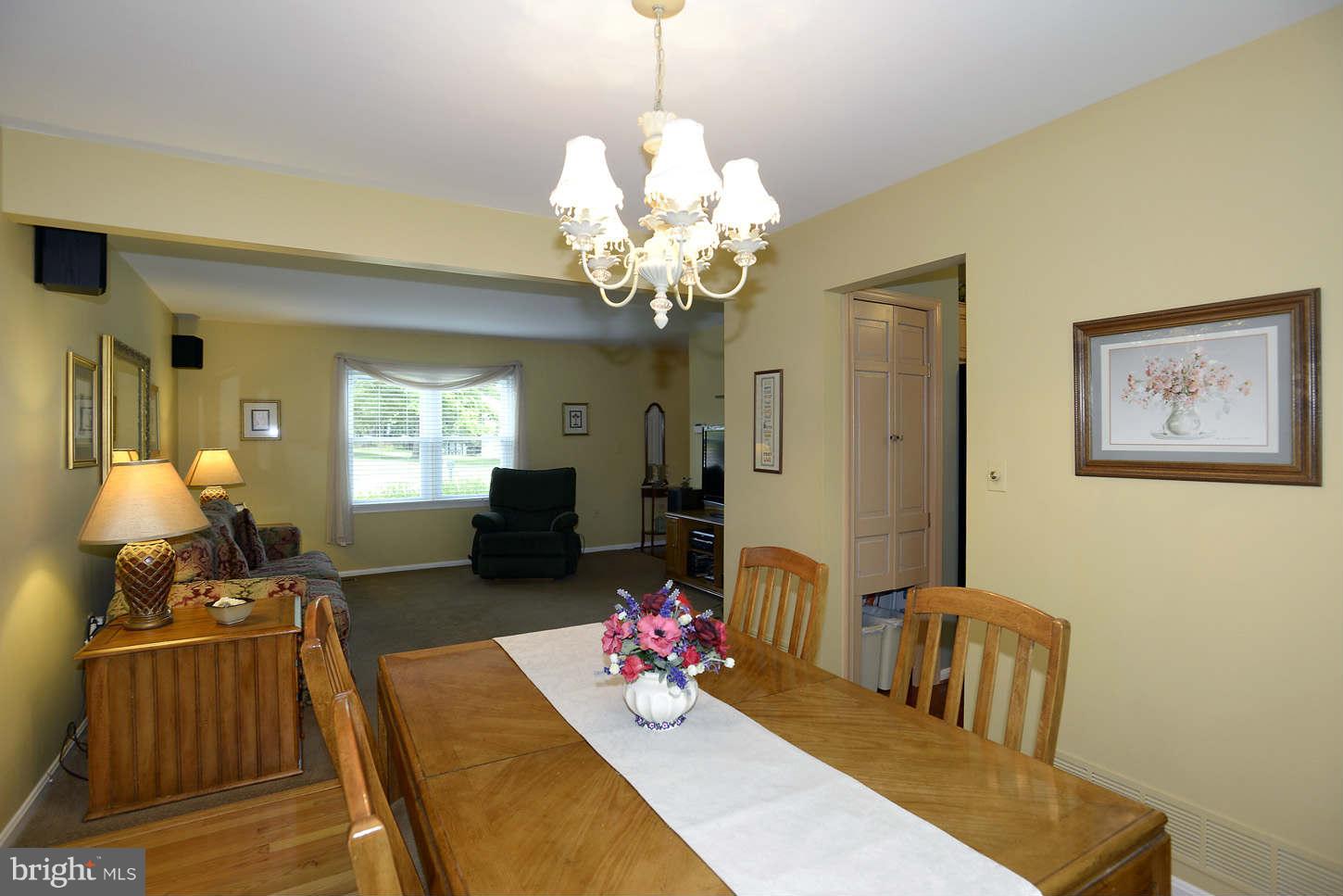 3209 Northwind Road Baltimore, MD 21234 - Photo 6 of 29 Dining Room