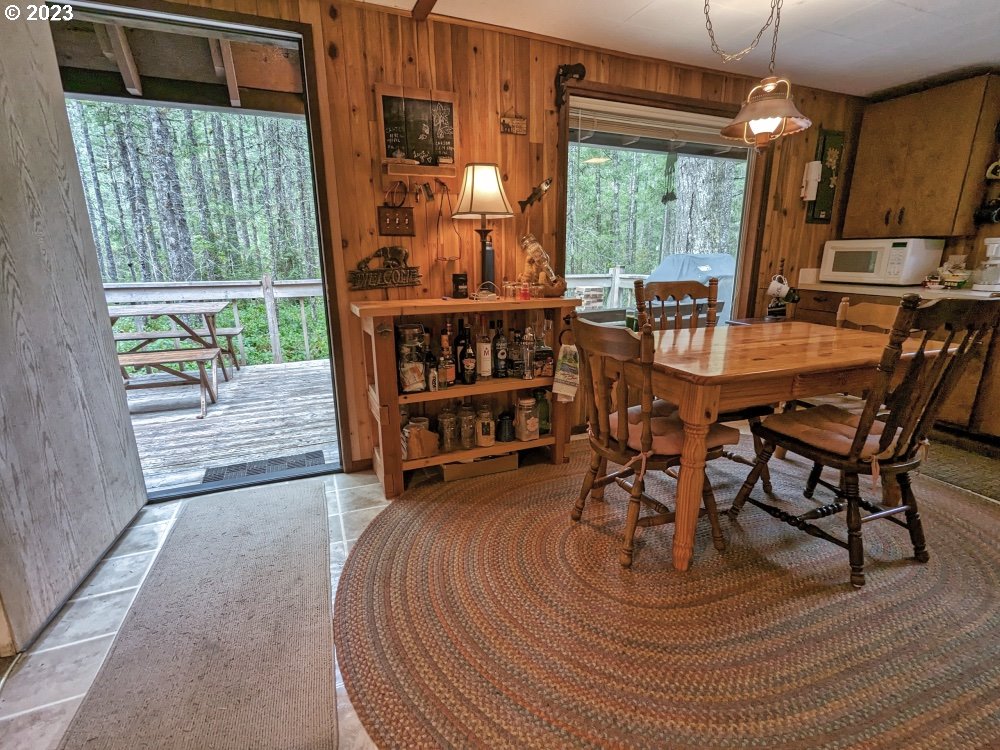 76399 Road 30 Rhododendron, OR 97049 - Photo 11 of 36 Gallery Image 11