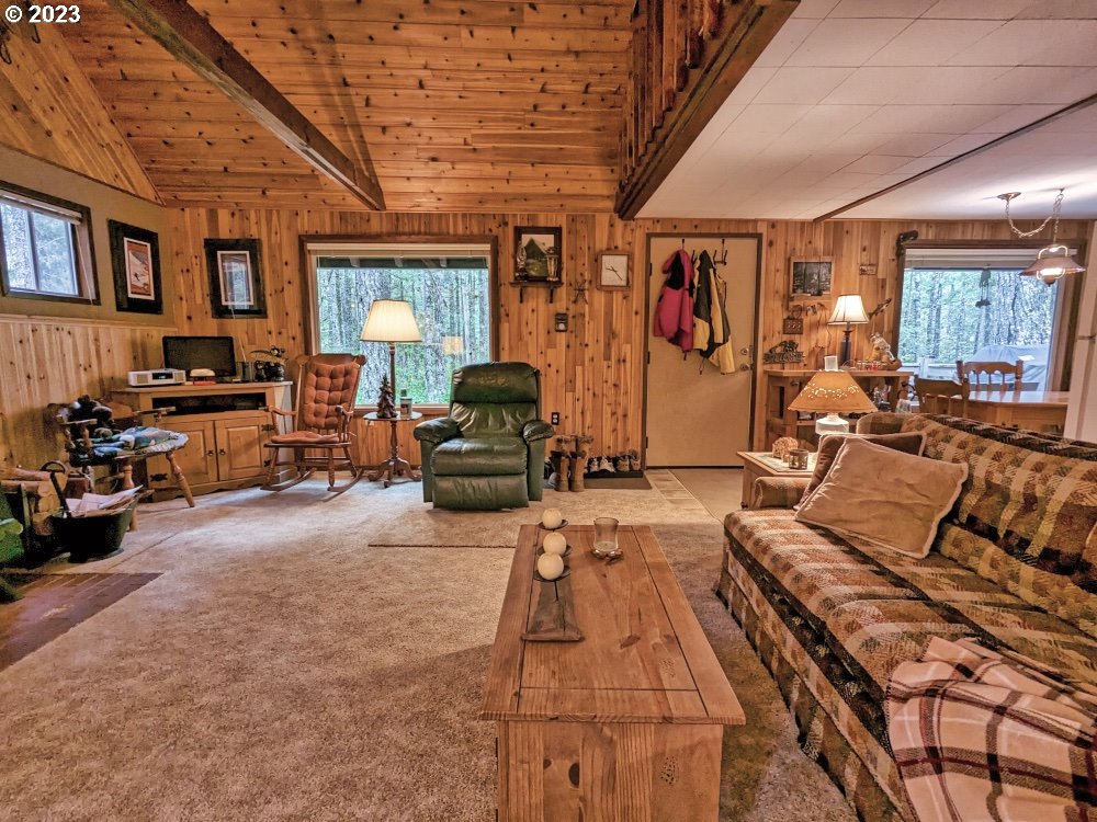 76399 Road 30 Rhododendron, OR 97049 - Photo 5 of 36 Gallery Image 5