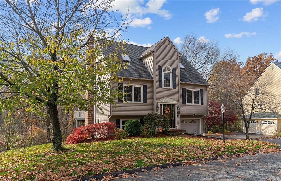 24 Mashie Road Cumberland, RI 02864 - Photo 3 of 39 Gallery Image 3