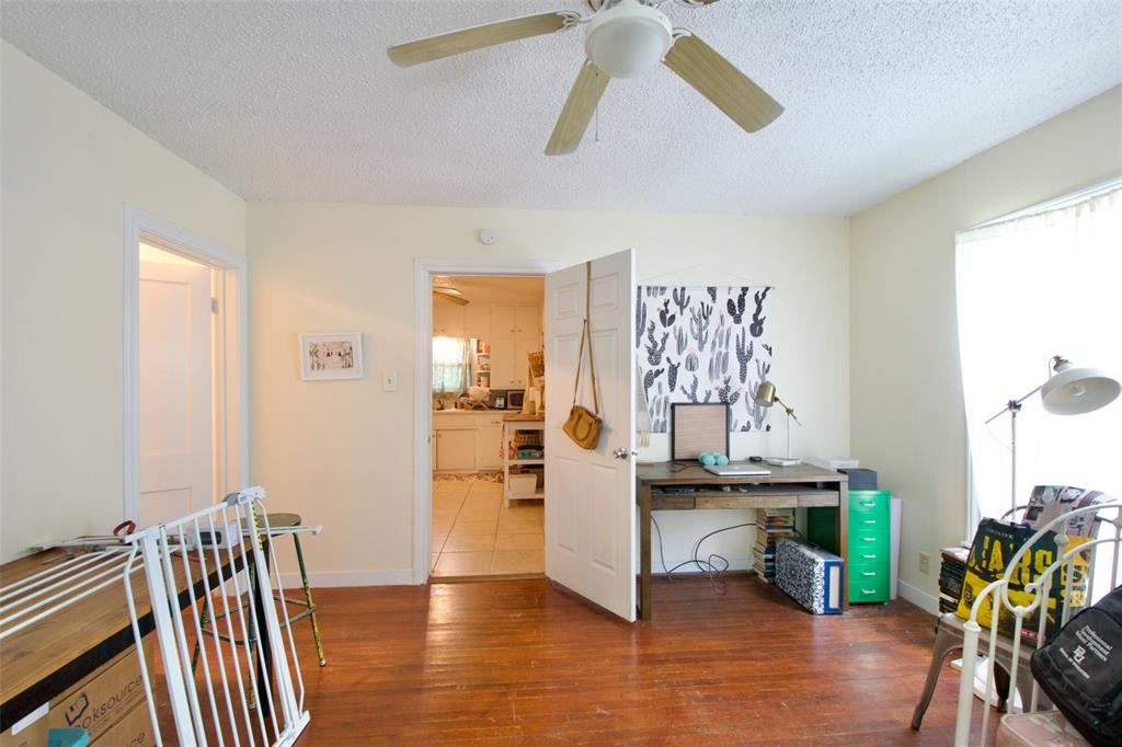 2224 Live Oak Avenue Waco, TX 76708 - Photo 11 of 19