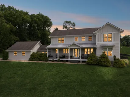 $900,000 | 1765 Theta Pike, Columbia, TN 38401
