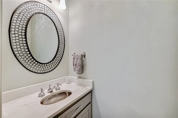 $5,200 | 1005 Ottawa Drive, Austin, TX 78733