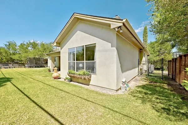 $5,200 | 1005 Ottawa Drive, Austin, TX 78733