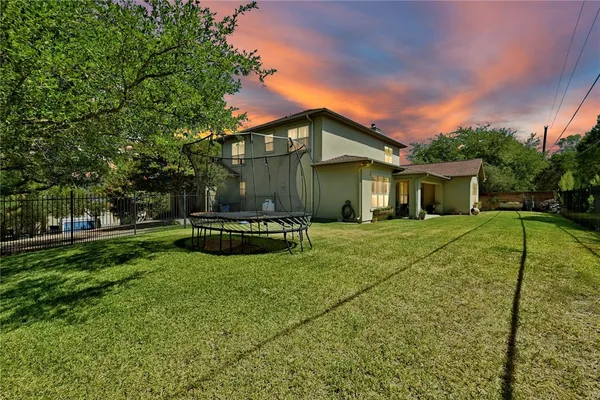 $5,200 | 1005 Ottawa Drive, Austin, TX 78733