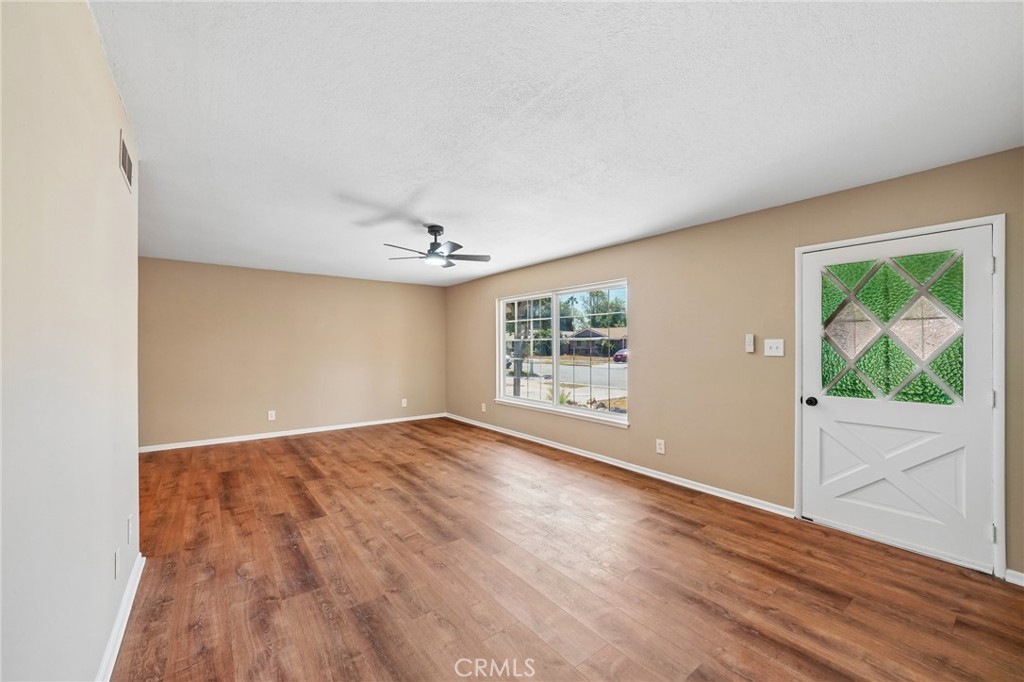 9091 Savoy Street Riverside, CA 92503 - Photo 2 of 35