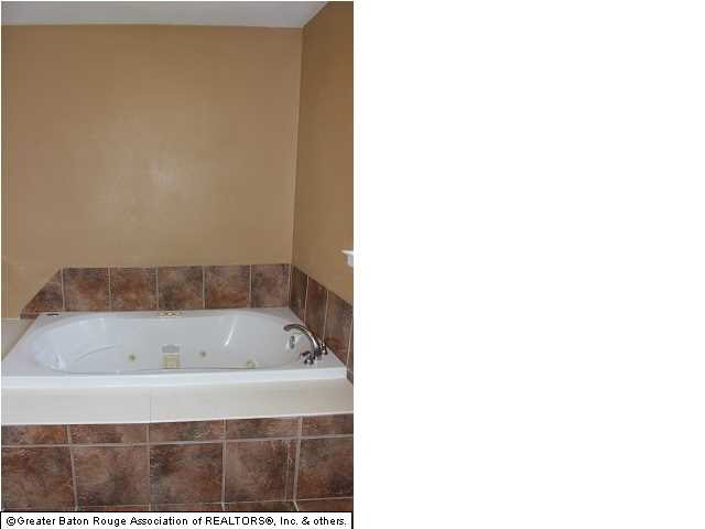 9745 Westerly Avenue Baton Rouge, LA 70814 - Photo 13 of 22 Gallery Image 13