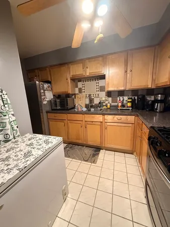 $194,900 | 5500 Lincoln Avenue, Unit 507W, Morton Grove, IL 60053