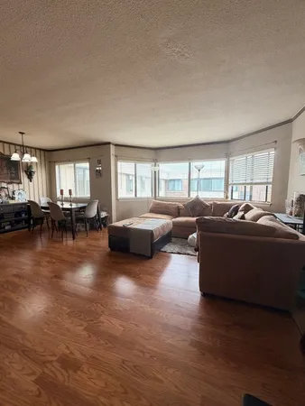 $194,900 | 5500 Lincoln Avenue, Unit 507W, Morton Grove, IL 60053