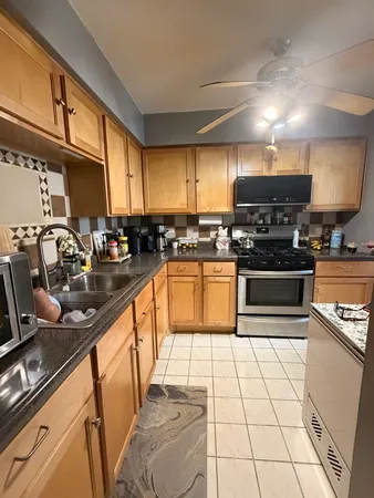 $194,900 | 5500 Lincoln Avenue, Unit 507W, Morton Grove, IL 60053