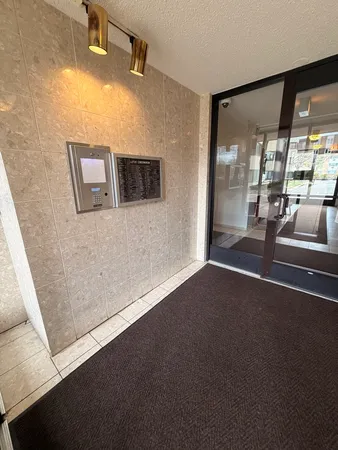 $194,900 | 5500 Lincoln Avenue, Unit 507W, Morton Grove, IL 60053