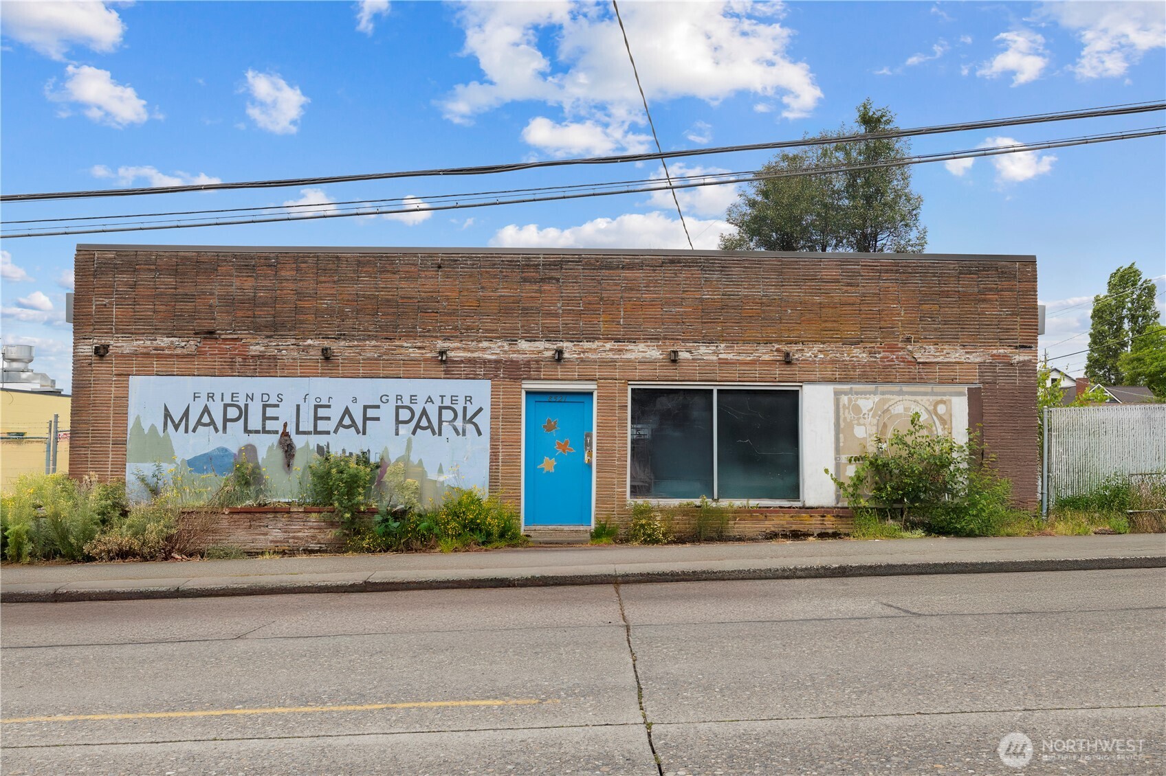 8521 Roosevelt Way Northeast Seattle, WA 98115 - Photo 1 of 18 a front view of house with yard