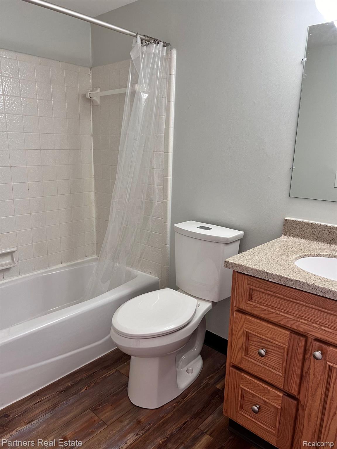 505 West Highland Road, Unit C10 Howell, MI 48843 - Photo 19 of 29 Bath - New Vanity and Fixtures