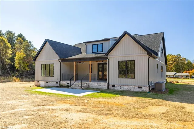 $749,900 | 519 South Bunker Hill Road, Colfax, NC 27235