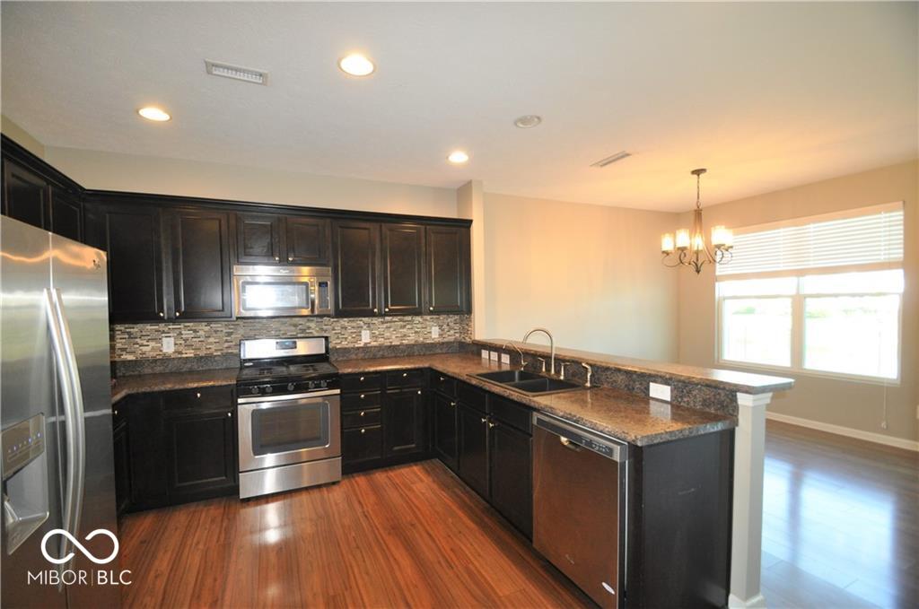 6120 Pebblebrooke Road Whitestown, IN 46075 - Photo 12 of 30