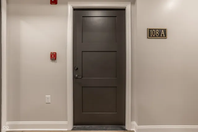 $2,000 | 108 West Main Street, Unit A, Thorntown, IN 46071