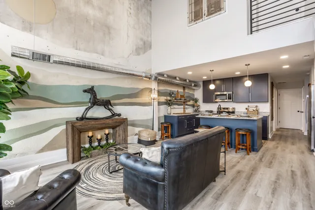 $2,000 | 108 West Main Street, Unit A, Thorntown, IN 46071