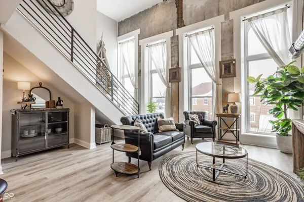 $2,000 | 108 West Main Street, Unit A, Thorntown, IN 46071