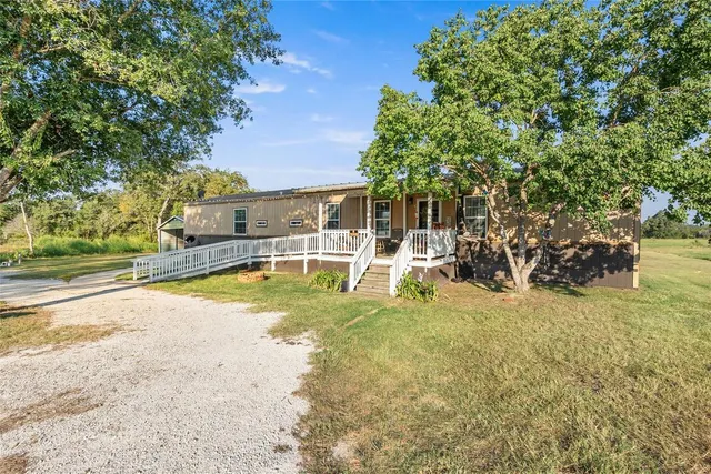 $245,000 | 5426 Highway 90, Madisonville, TX 77864