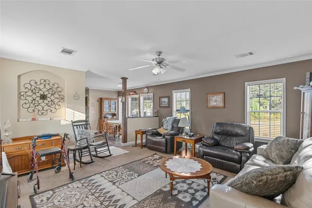 $245,000 | 5426 Highway 90, Madisonville, TX 77864