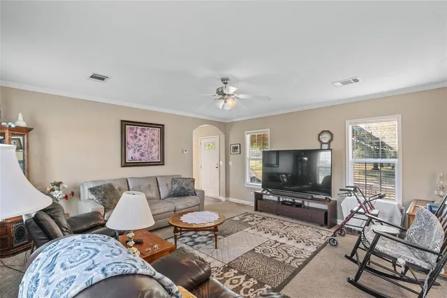 $245,000 | 5426 Highway 90, Madisonville, TX 77864