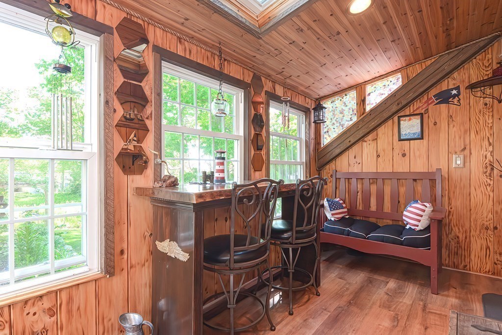 301 Thompson Road Webster, MA 01570 - Photo 16 of 33