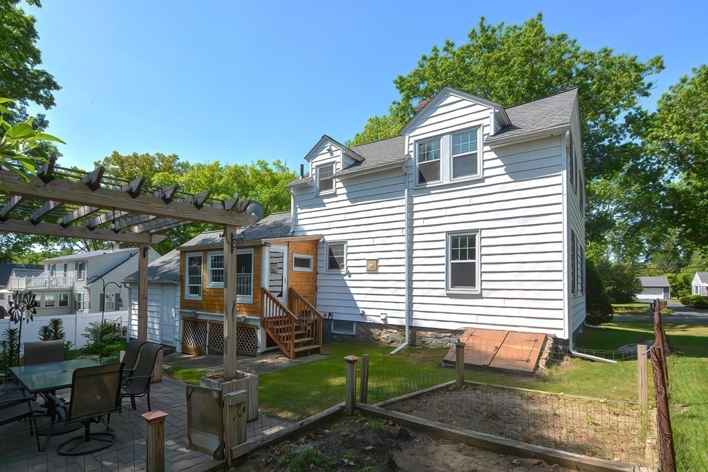 301 Thompson Road Webster, MA 01570 - Photo 30 of 33