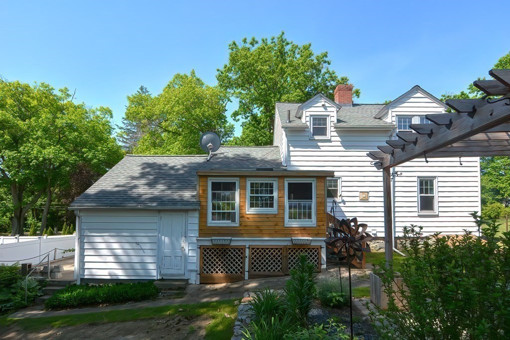 301 Thompson Road Webster, MA 01570 - Photo 31 of 33