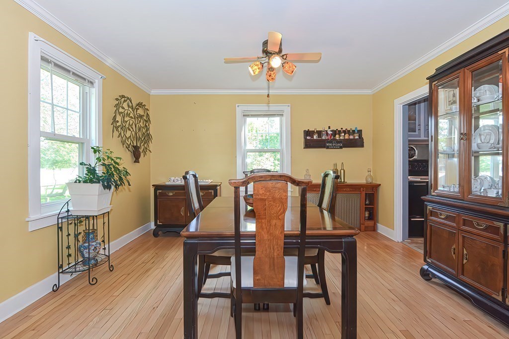 301 Thompson Road Webster, MA 01570 - Photo 6 of 33