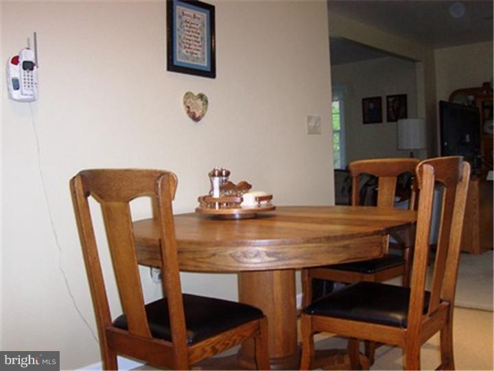 4986 Lehigh Road Easton, PA 18040 - Photo 4 of 14 Gallery Image 4
